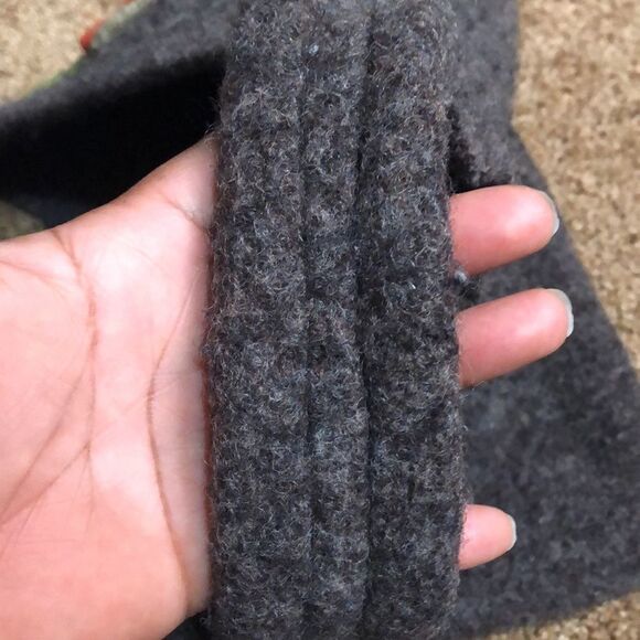 Handmade Wool Tote Bag, 11”x17” - Picture 4 of 9